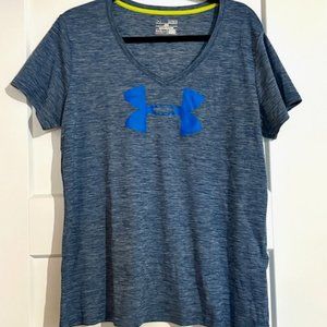 Under Armour V-Neck Performance Tee - Loose Fit Heat Gear - Ladies XL